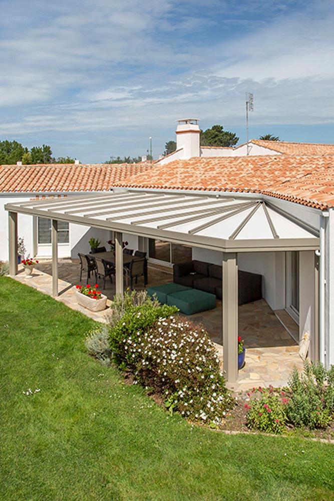 Akena Pergola - Toit fixe adossée - Embellir sa maison