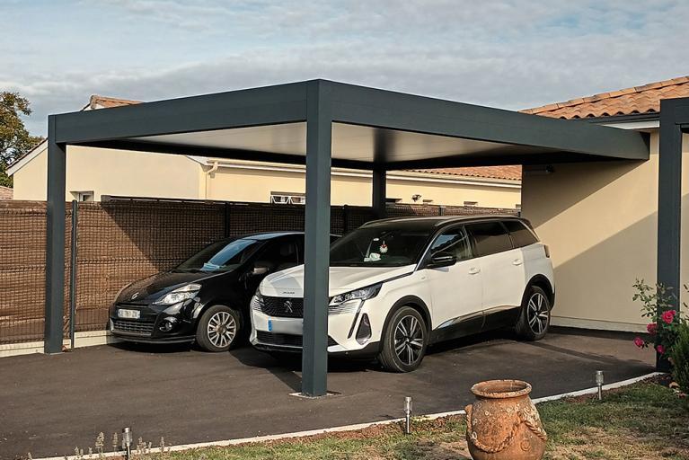 Installation d'un carport, abri de voitures sur mesure autoporté à Garons  dans le Gard - 3D EXTERIEUR